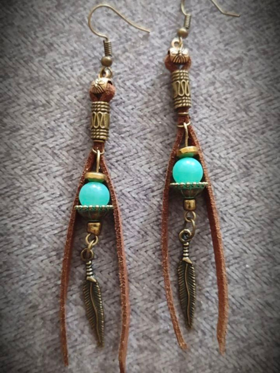 گوشواره فیروزه آفریقایی و حدید ،نماد آرامش و خوش شانسی