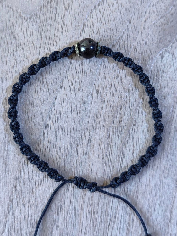 اونیکس شفاف (مشکی شفاف): تمرکز، قدرت اراده، محافظت انرژی