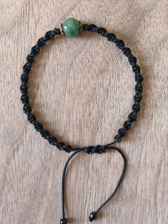 عقیق خزهای (سبز تیره): سلامت جسم، اتصال به زمین، انرژی تعادلبخش