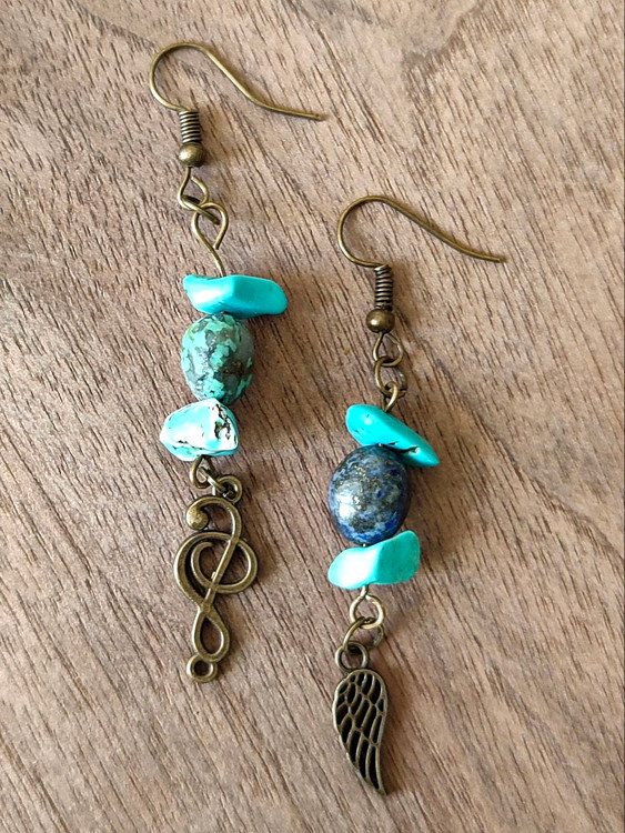 این گوشواره برای روحهایی ساخته شده که میخواهند حضورشان مثل موسیقی در جهان طنینانداز شود.